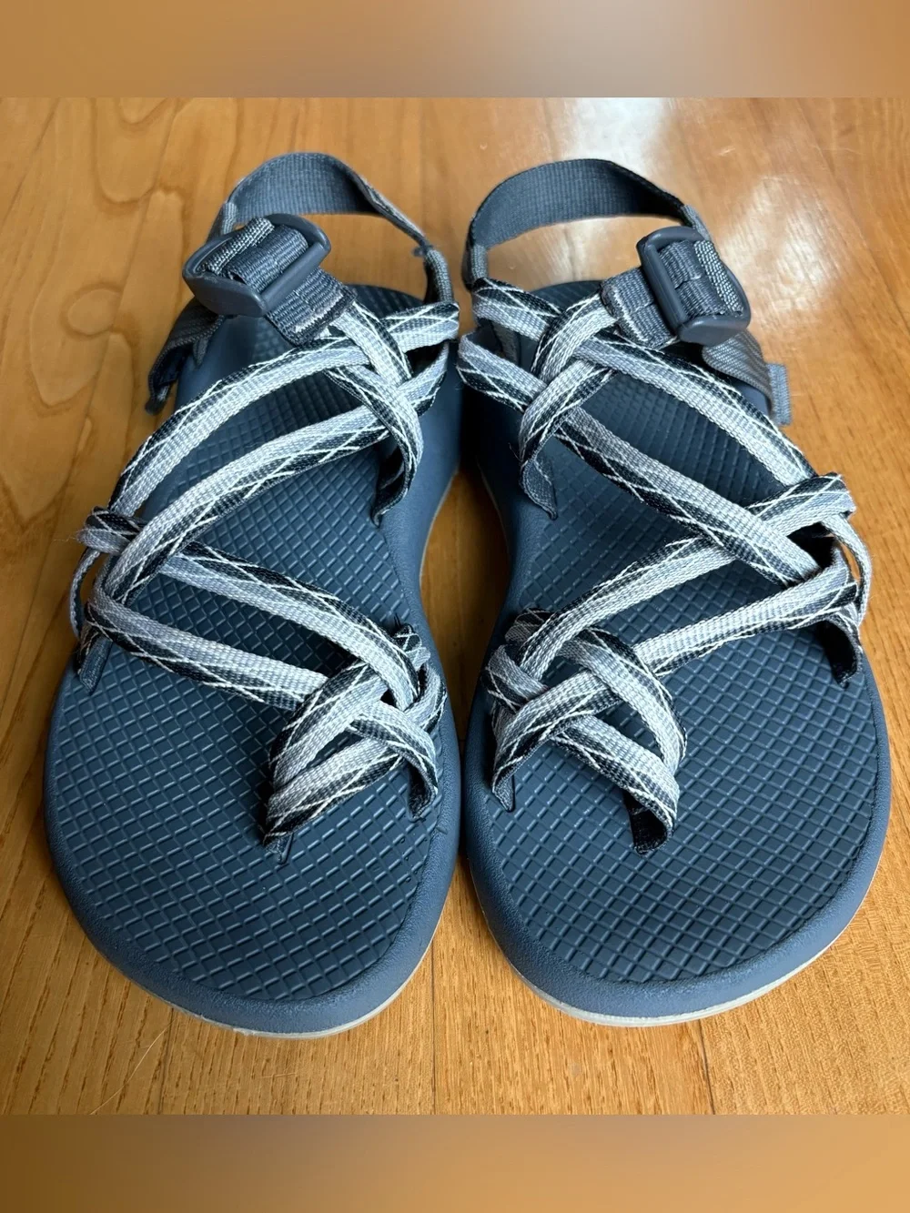 Chaco Women's ZX/2 Classic Sandals Gray Black White Double Strap Toe Loop Size 6